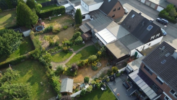 4 - Charmante Doppelhaushälfte mit viel Potenzial in ruhiger Lage von MG-Lürrip