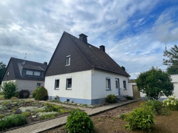3 - Jetzt nach Ihren Wünschen umgestalten: Charmantes Einfamilienhaus mit traumhaftem Grundstück in Bestlage von Vluyn