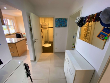 5 - Gepflegte 2-Zimmer Wohnung mit sehr guter Anbindung