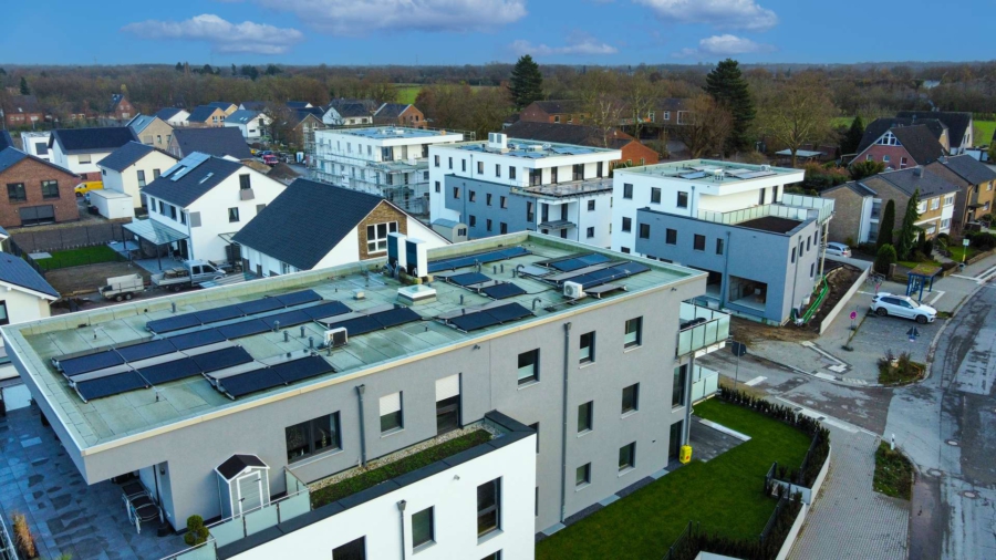 1 - Erstbezug nach Neubau: Barrierearme Erdgeschosswohnung mit Gartenanteil und hochwertiger Ausstattung