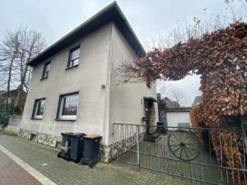 Bild - Charmantes Einfamilienhaus mit viel Potenzial und möglichem Baugrundstück in zentraler Lage von Moers