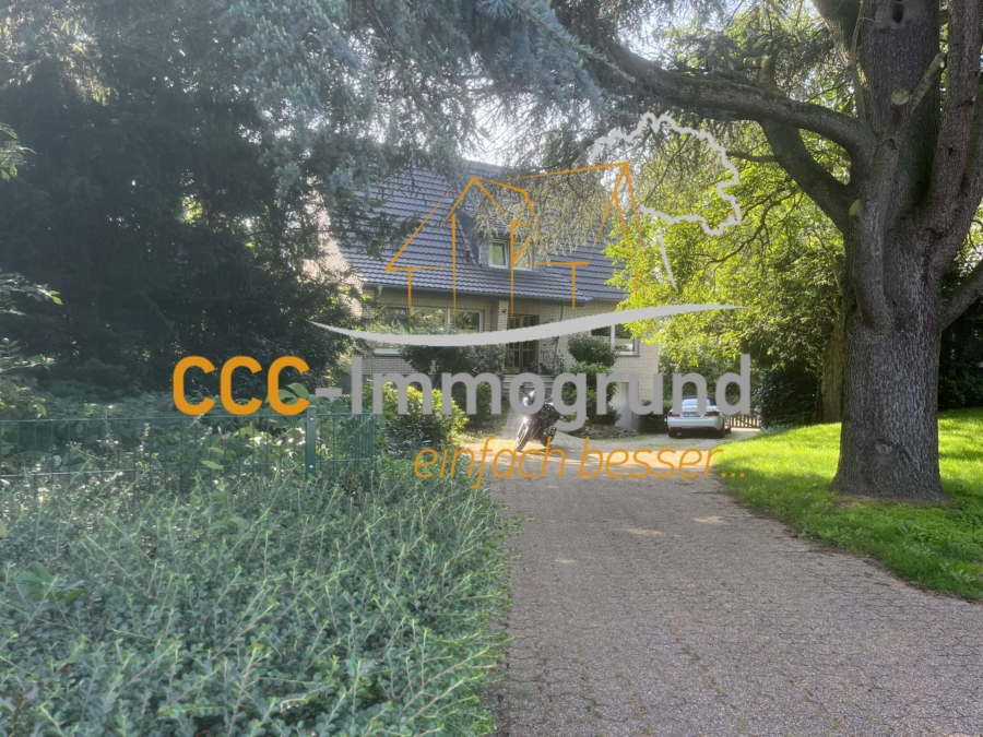 Titelbild - Freistehendes Einfamilienhaus mit großem Grundstück und traumhaftem Ausblick in absoluter Bestlage