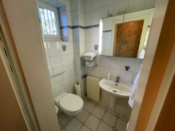 6 - Charmantes Reihenendhaus mit großem Grundstück in beliebter West-Lage