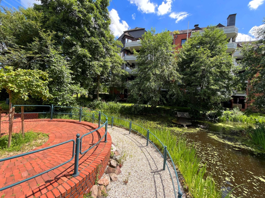 44. Schwanenteich - Perfekt geschnittenes „Penthouse“ mit Dachterrasse & Aufzug an der Stadtgrenze zu Köln