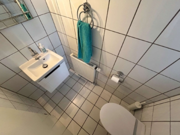 Gäste-WC - Gepflegte Doppelhaushälfte in unmittelbarer Nähe zum Rhein im beliebten Duisburg-Mündelheim