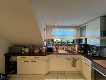 8 - Attraktive Maisonette-Eigentumswohnung in ausgezeichneter, naturnaher Lage
