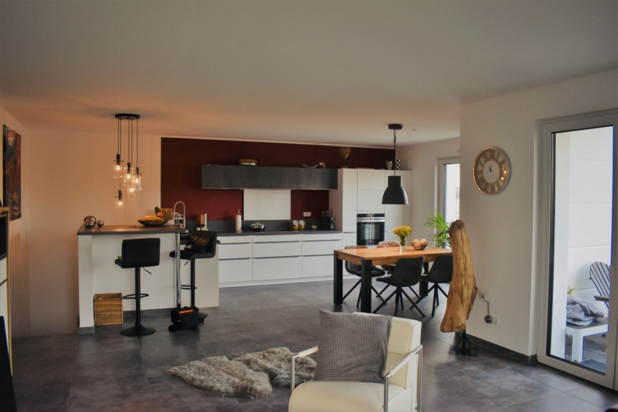 Flur - Neuwertige und moderne Maisonette-Wohnung in beliebter Lage von Neukirchen-Vluyn