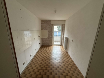 Küche - Gepflegte EG-Wohnung mit Balkon