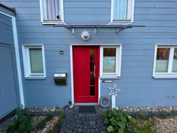 2 - Energieeffizient und ökologisch: Großzügige Doppelhaushälfte in Holzbauweise
