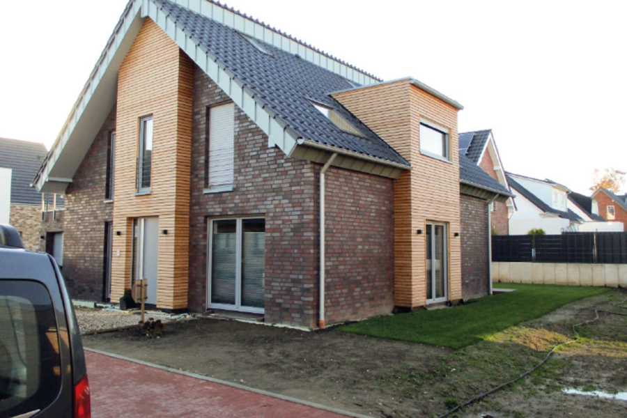 Beispielansicht vorne - Ihr neues Zuhause auf einem der letzten Grundstücke + Wunschhaus im Neubaugebiet „Am Weißen Stein“