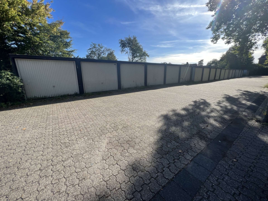 1 - Sehr gut gepflegte Einzelgarage mitten im Ortskern Vluyns