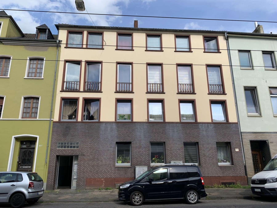 Hausansicht - Renovierte 2-Zimmer Wohnung in Krefeld-Stadtmitte