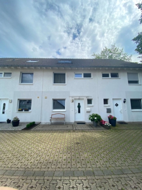 1 - Neuwertiges Reihenhaus in ruhiger Lage von Alt-Homberg