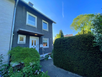 2 - Charmantes Reihenendhaus mit großem Grundstück in beliebter West-Lage