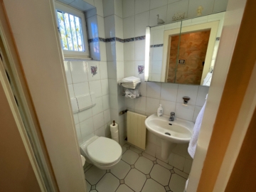 6-min - Charmantes Reihenendhaus mit großem Grundstück in beliebter West-Lage