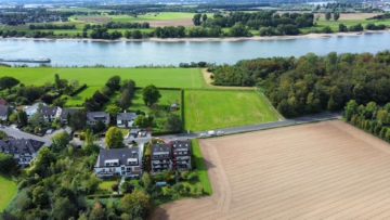 b - In der Stadt im Grünen wohnen: Perfekt geschnittene Maisonettewohnung mit „Haus im Haus-Charakter“