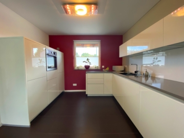 8 - Wie heute gebaut – Wohnen auf höchstem Niveau: Modernisierte und top ausgestattete Doppelhaushälfte in ruhiger Lage