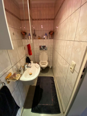 Gäste-WC - Gepflegtes Reihenhaus in idyllischer Lage von Neukirchen-VLUYN