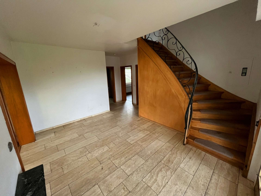 1 - Freistehendes Einfamilienhaus mit großem Grundstück und traumhaftem Ausblick in absoluter Bestlage